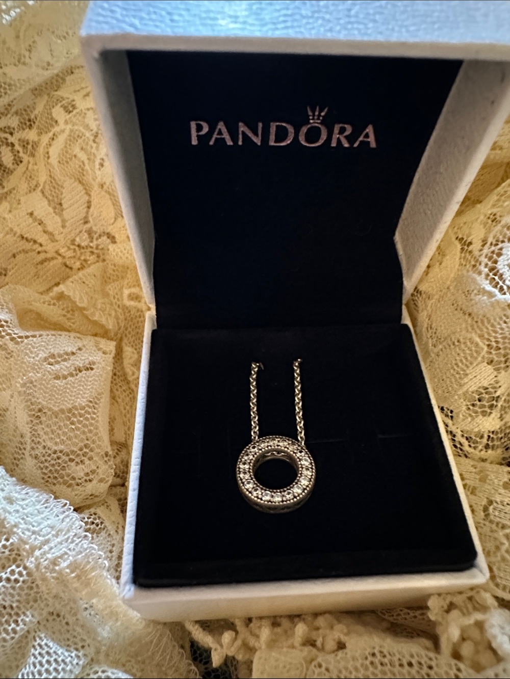 Pandora Silver Pave Open Circle Pendant Necklace - Silver. EUC.